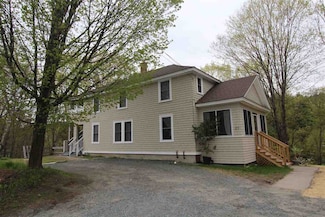 27 Orient St, Saint Johnsbury, VT 05819