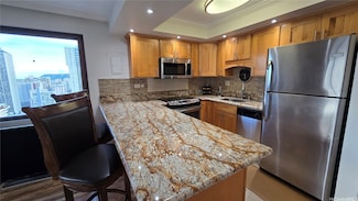 2140 Kuhio Ave Unit 2501, Honolulu, HI 96815