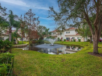 556 7th Square Unit 101, Vero Beach, FL 32962