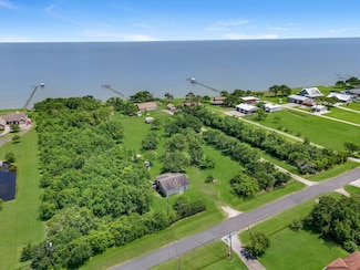 11910 Cedar Gully Rd, Beach City, TX 77523