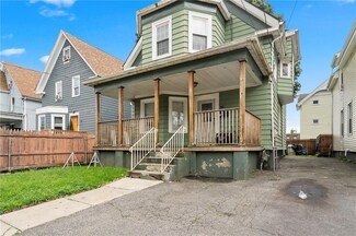44 Glenham St, Providence, RI 02907