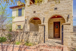 2128 9th St, Lubbock, TX 79401