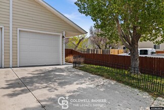 719 N 5th St, Douglas, WY 82633