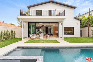 4535 Haskell Ave, Encino, CA 91436