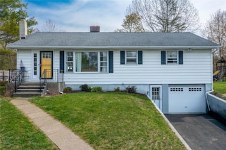 41 Hillside Ave, Wingdale, NY 12594