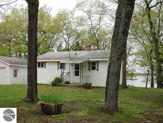 2887 Hill St, National City, MI 48748