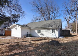 604 S Arch St, Janesville, WI 53548