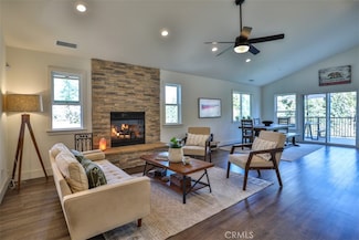 28622 Shenandoah Dr, Lake Arrowhead, CA 92352