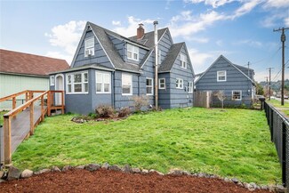 514 S 3rd Ave, Kelso, WA 98626