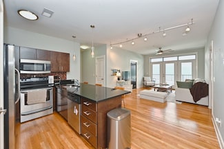 817 3rd Ave N Unit 411, Nashville, TN 37201