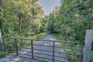 L.39.2 Rt 9, Ganesvoort, NY 12831