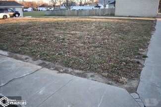 1614 3rd St, Lovilia, IA 50150