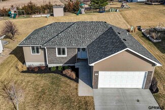 910 Fairway Ct, Crete, NE 68333