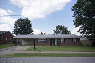 1100 D St, Barling, AR 72923