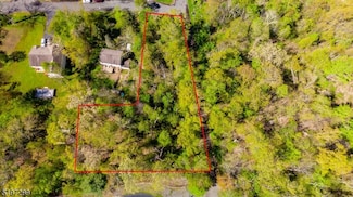 61 Kuntz Ave, Berkeley Heights, NJ 07922