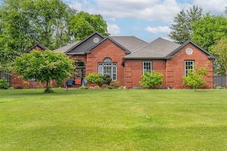32 Hightower Ct, Bowling Green, KY 42103
