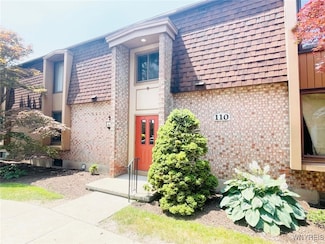 110 Charter Oaks Dr Unit 3, Buffalo, NY 14228