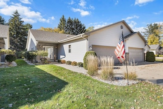 5009 Hidden Pines Ct, Midland, MI 48640