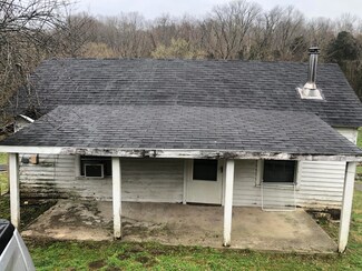 131 E Antioch Ave, Burnside, KY 42519