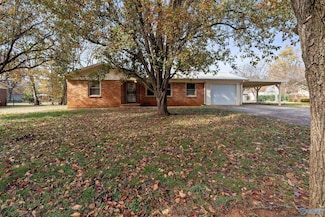 1611 Clubview Dr NW, Huntsville, AL 35816