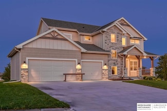 10422 Sherman St, Papillion, NE 68046