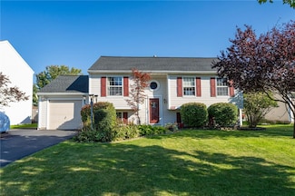 11 Cornflower Dr, North Chili, NY 14514
