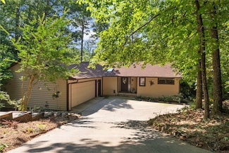 210 Long Reach Dr, Salem, SC 29676