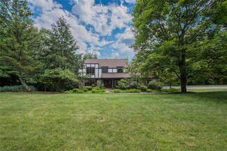 6051 Apache Ln, Export, PA 15632