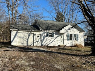 754 W Bellevue Ave, Scottsburg, IN 47170