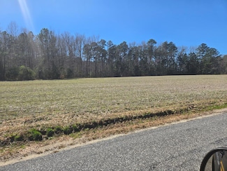 17-2 Crawfords Corner Rd, Regina, VA 22503