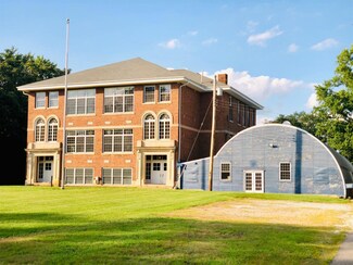 2816 W 560 S, Winamac, IN 46996