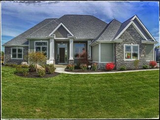 5731 Hamptons Dr, Monclova, OH 43542