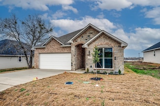 704 N Church St, Ferris, TX 75125
