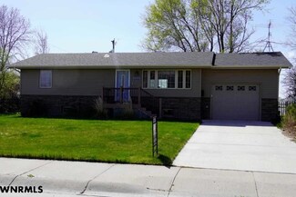 1414 Avenue P, Scottsbluff, NE 69361
