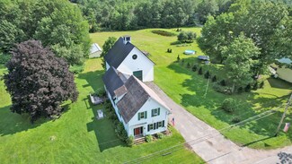 43 Corinna Rd, Saint Albans, ME 04971