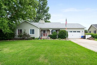 932 Kramer Ln, Sandwich, IL 60548