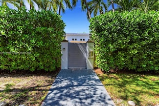 796 Glenridge Rd, Key Biscayne, FL 33149