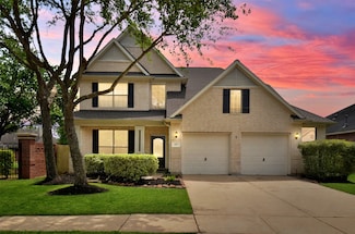 3911 Fallsbrook Ct, Sugar Land, TX 77479