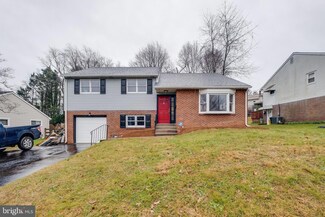 6 Red Oak Rd, Oreland, PA 19075