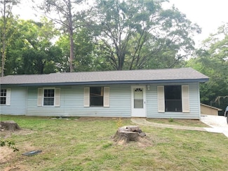 972 Strong St, Roanoke, AL 36274