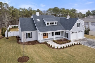 10 Dawson Way, Falmouth, MA 02536