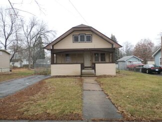 437 N Highland Ave, Aurora, IL 60506
