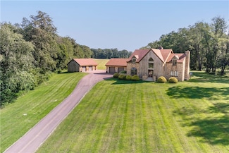 171 Mae Rd W, Confluence, PA 15424