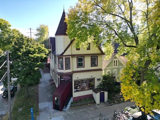 2498 N Bartlett Ave, Milwaukee, WI 53211