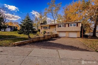 1 Hallo St, Edison, NJ 08837