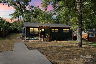 526 Porter St, Charlotte, NC 28208