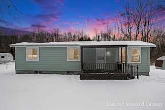 29705 Jewell Dr, Lawton, MI 49065