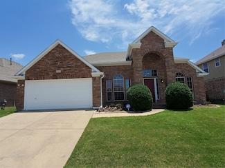 8513 Viridian Ln, Fort Worth, TX 76123
