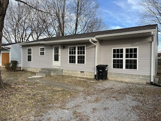 425 Oakwood Rd, Tullahoma, TN 37388