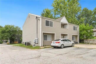 1510 W 25th Ct Unit 2, Lawrence, KS 66046
